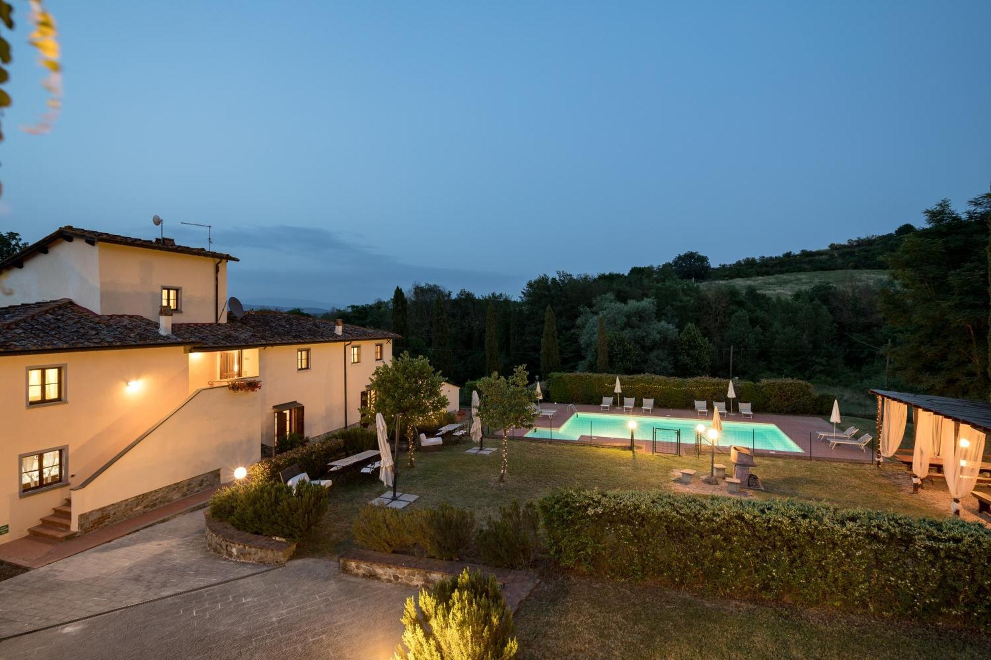 Borgo Santa Maria In Valle لاتيرينا المظهر الخارجي الصورة