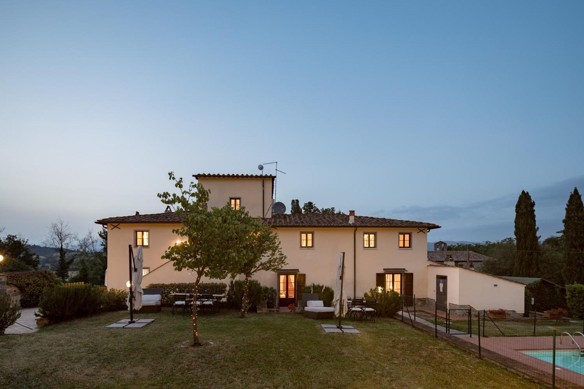 Borgo Santa Maria In Valle لاتيرينا المظهر الخارجي الصورة