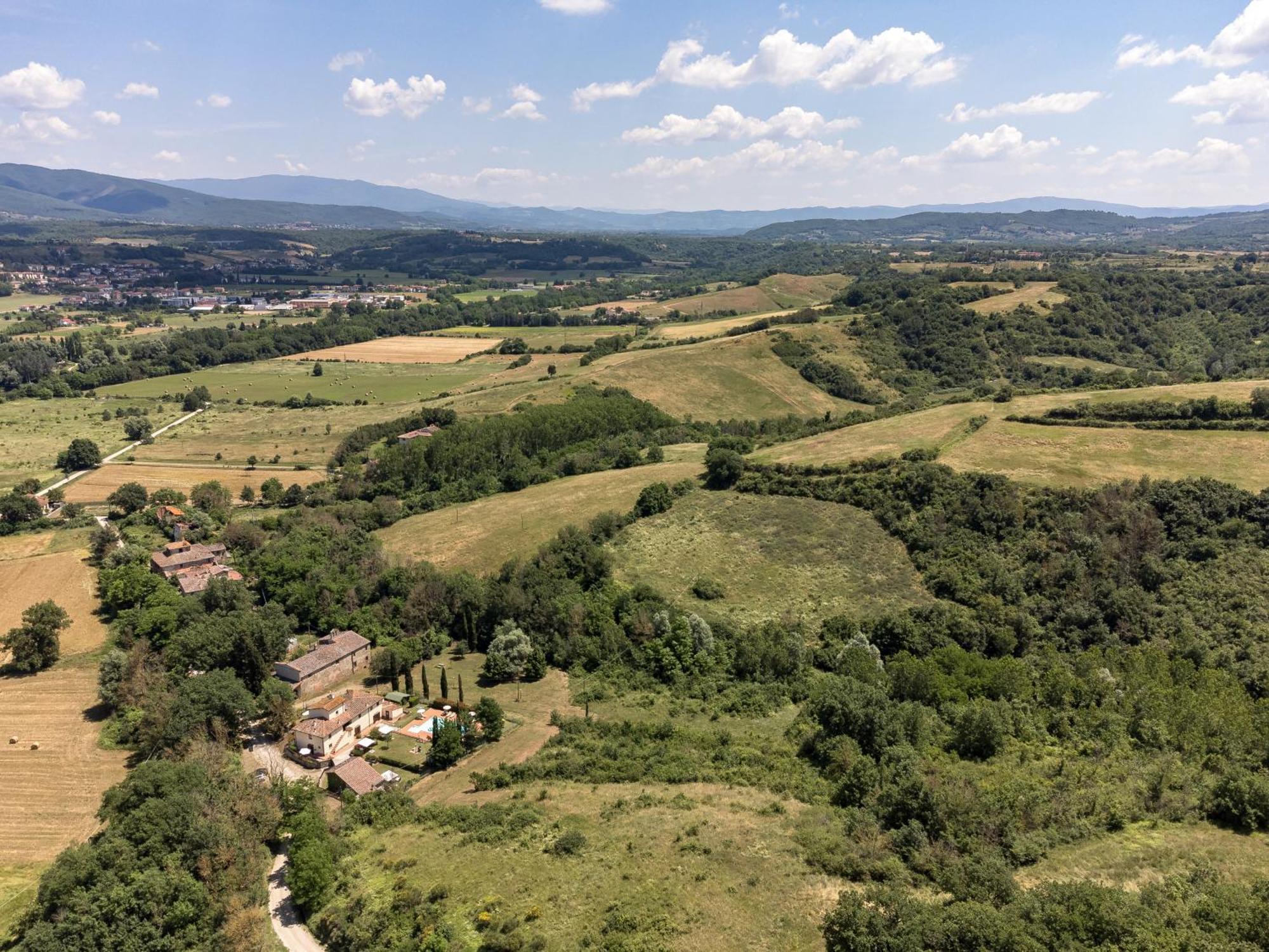 Borgo Santa Maria In Valle لاتيرينا المظهر الخارجي الصورة