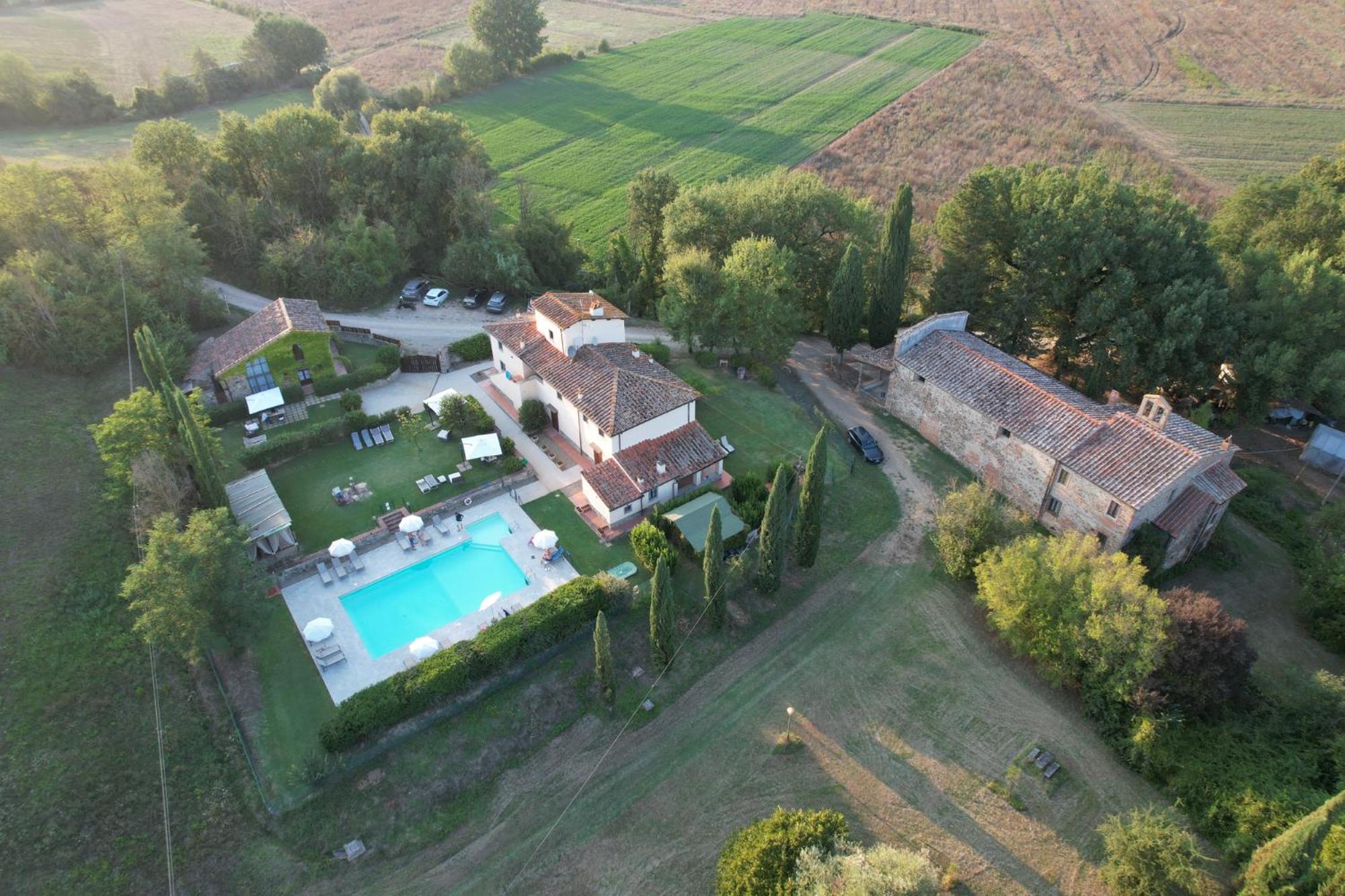 Borgo Santa Maria In Valle لاتيرينا المظهر الخارجي الصورة