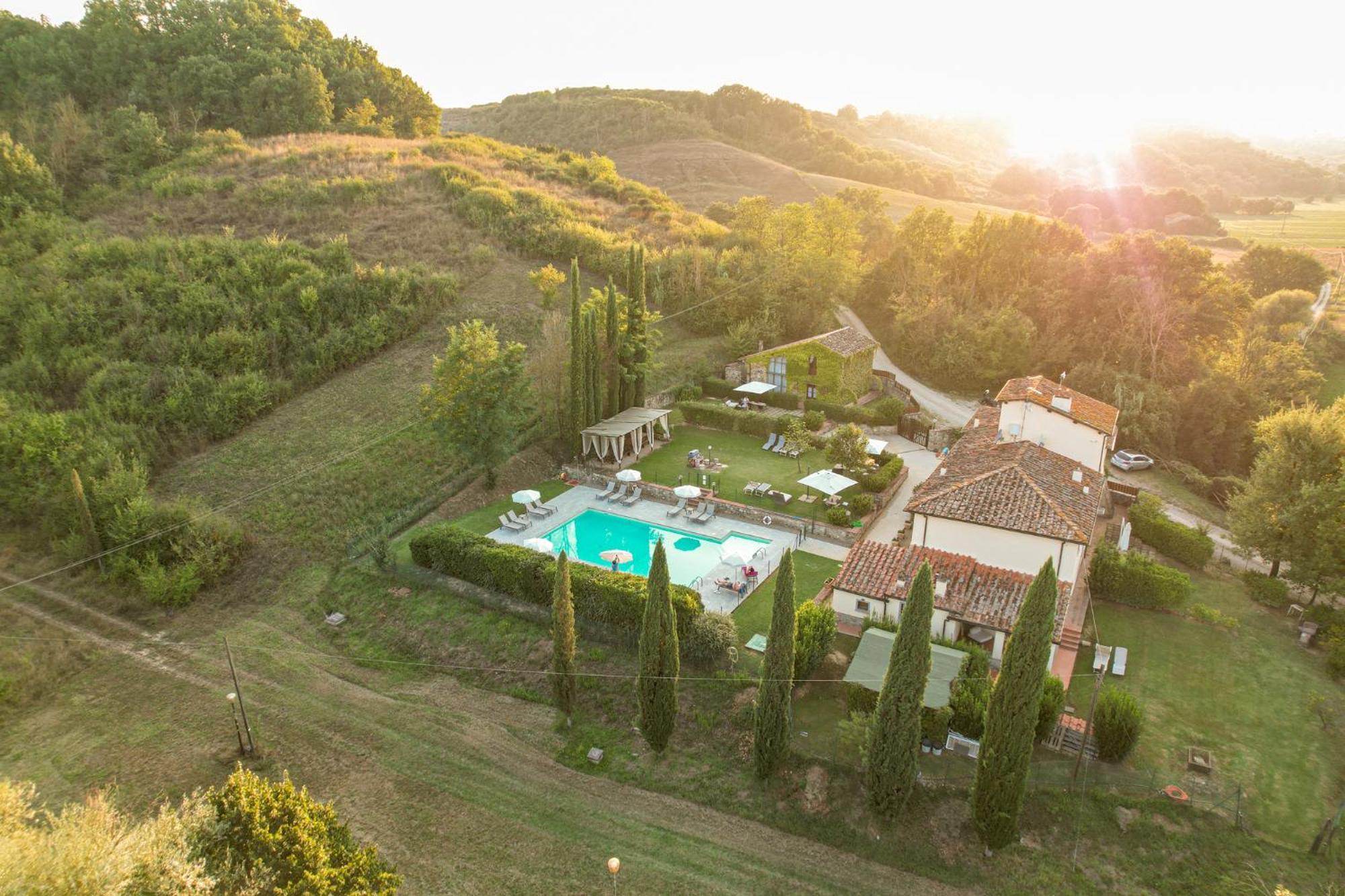 Borgo Santa Maria In Valle لاتيرينا المظهر الخارجي الصورة