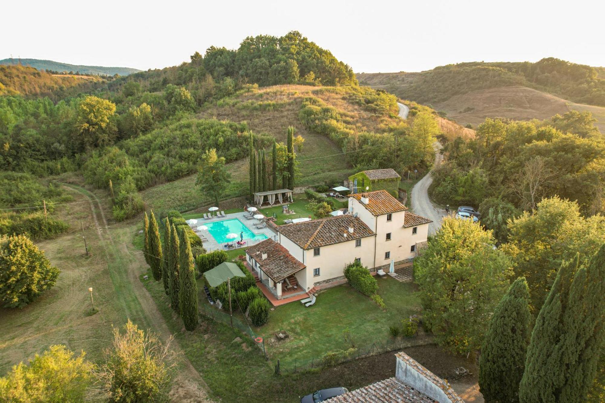Borgo Santa Maria In Valle لاتيرينا المظهر الخارجي الصورة