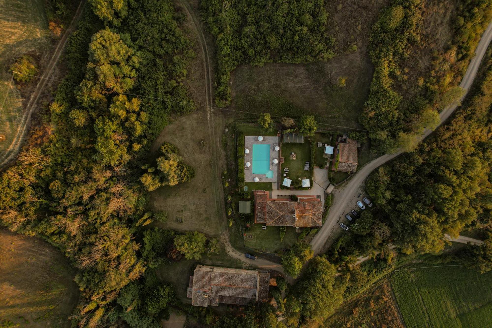 Borgo Santa Maria In Valle لاتيرينا المظهر الخارجي الصورة